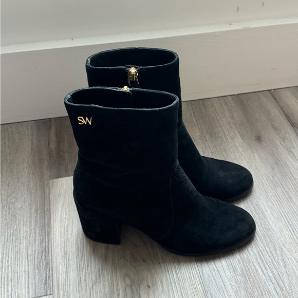 Stuart Weitzman 7.5 black suede boots (2.5in heel height) - Picture 1 of 5